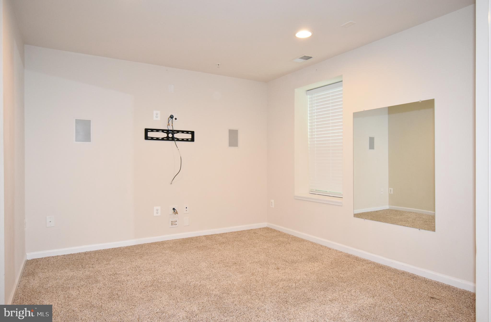 RAINCLIFFE - Residential Lease