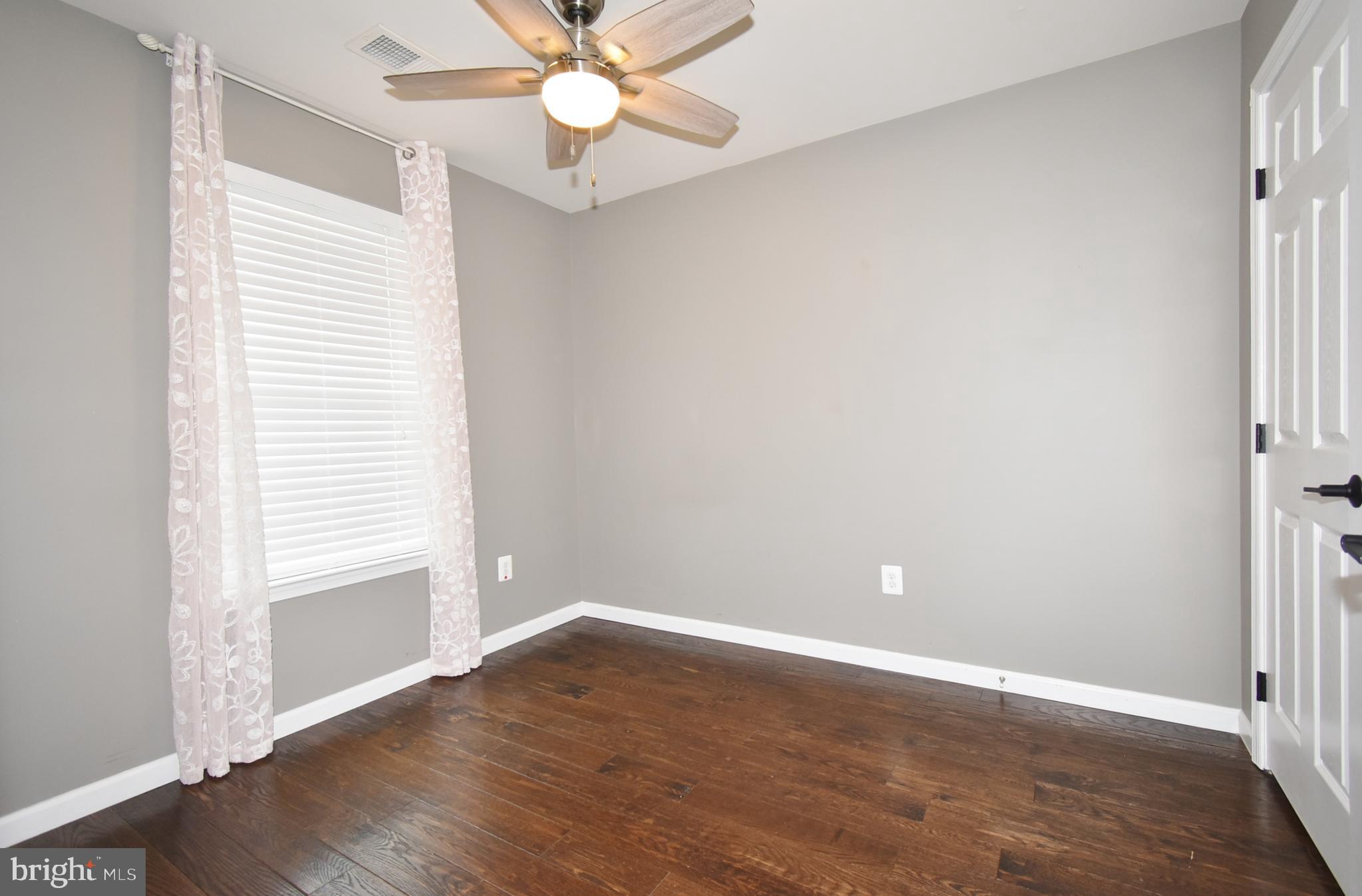 RAINCLIFFE - Residential Lease