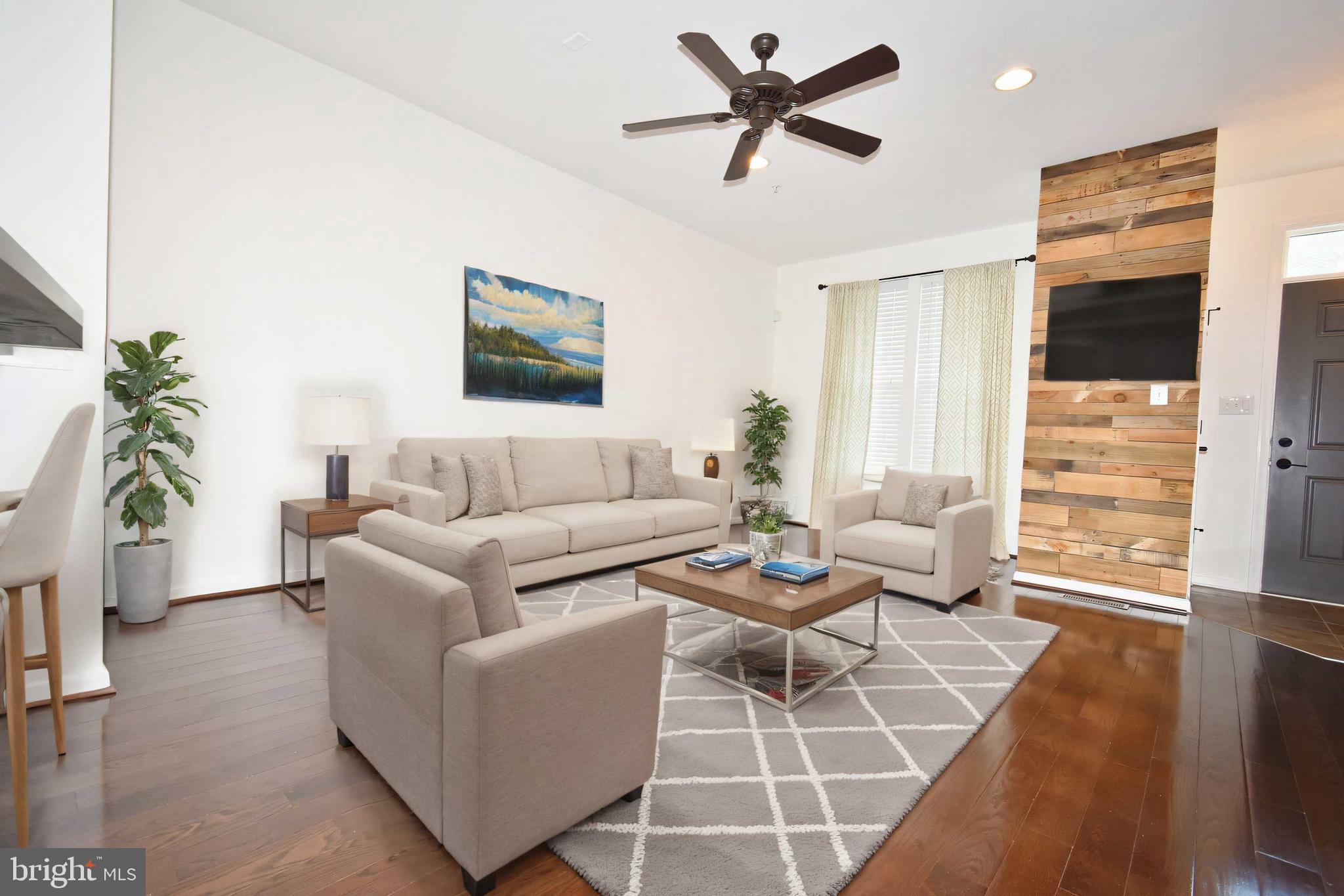 RAINCLIFFE - Residential Lease