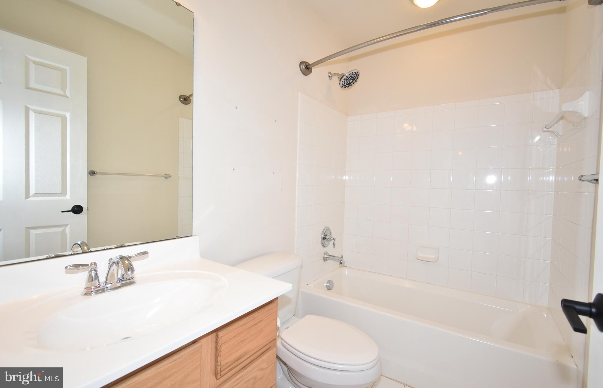 RAINCLIFFE - Residential Lease