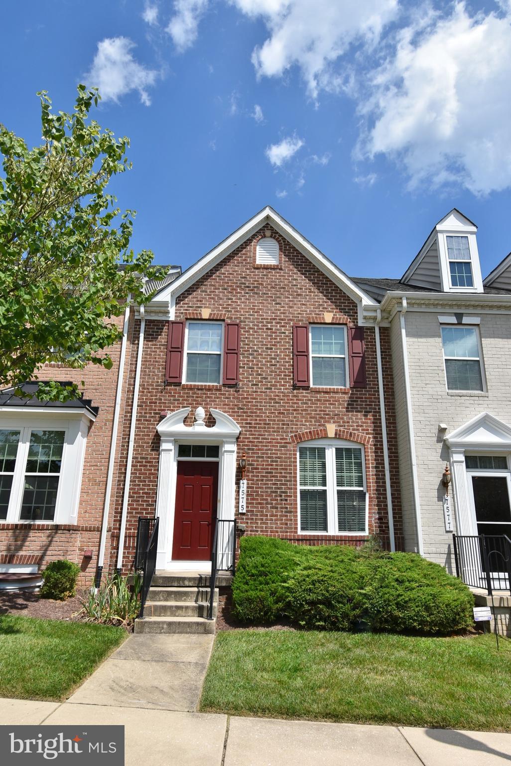 RAINCLIFFE - Residential Lease