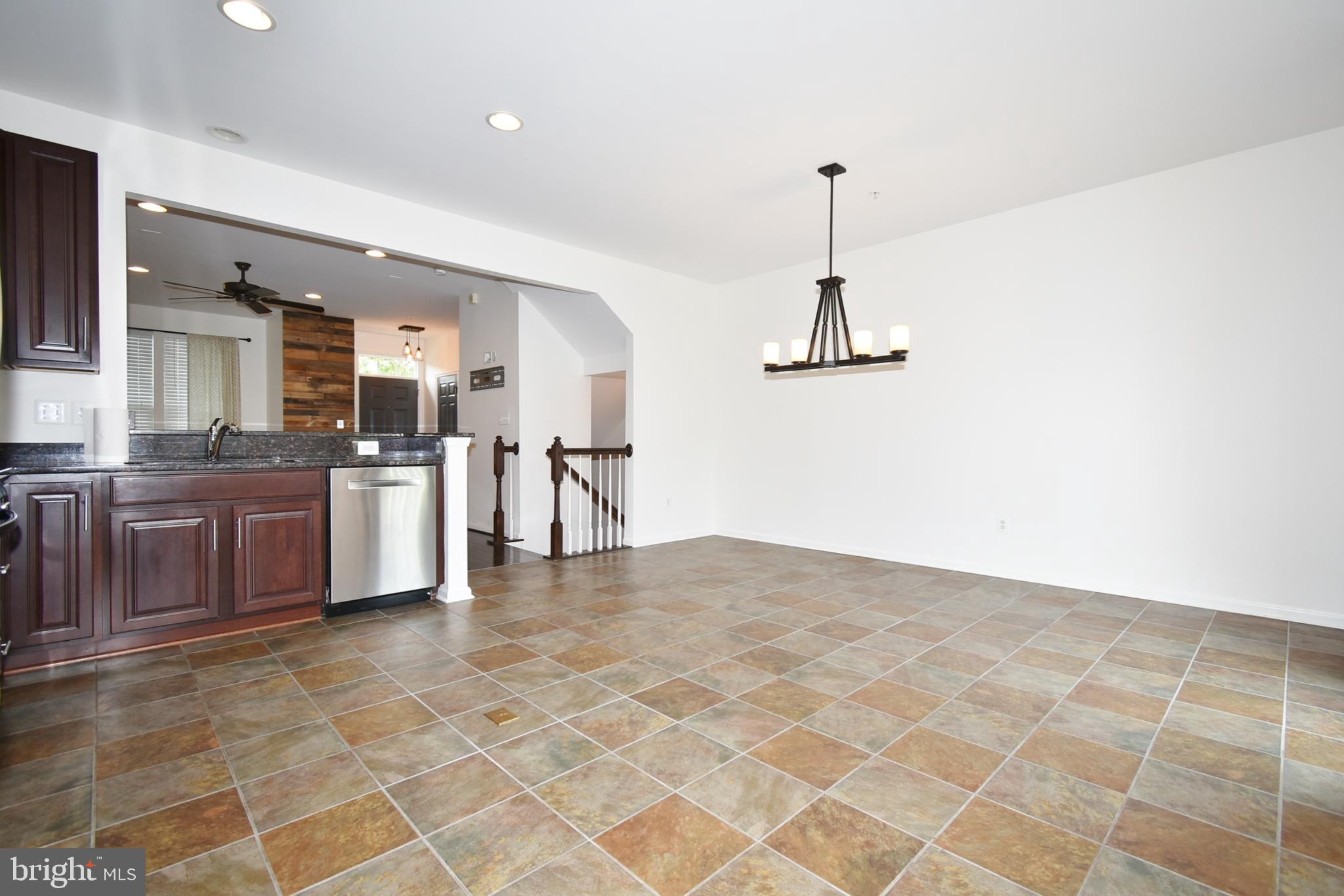 RAINCLIFFE - Residential Lease