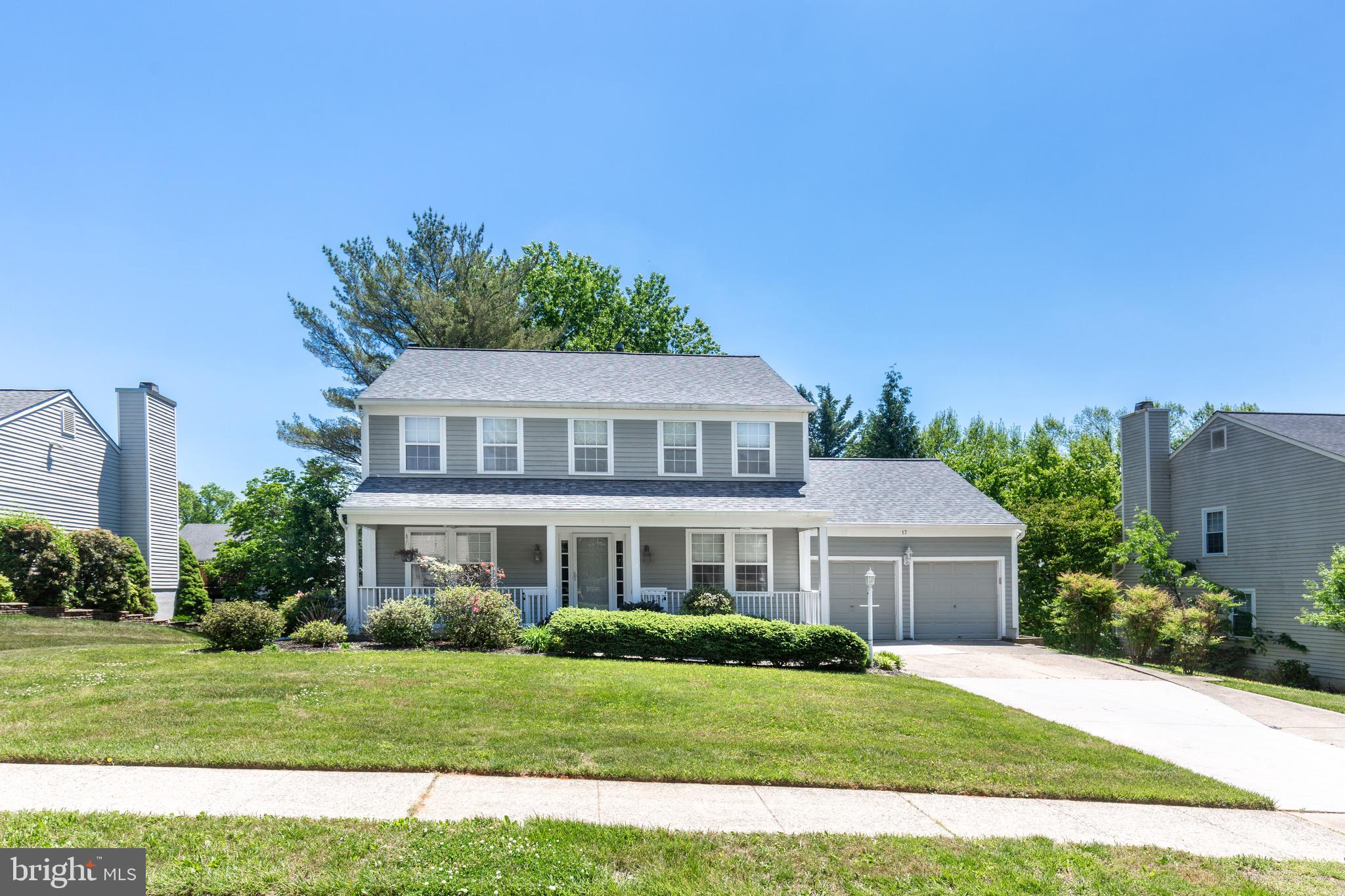 17 GOLDEN GRASS COURT