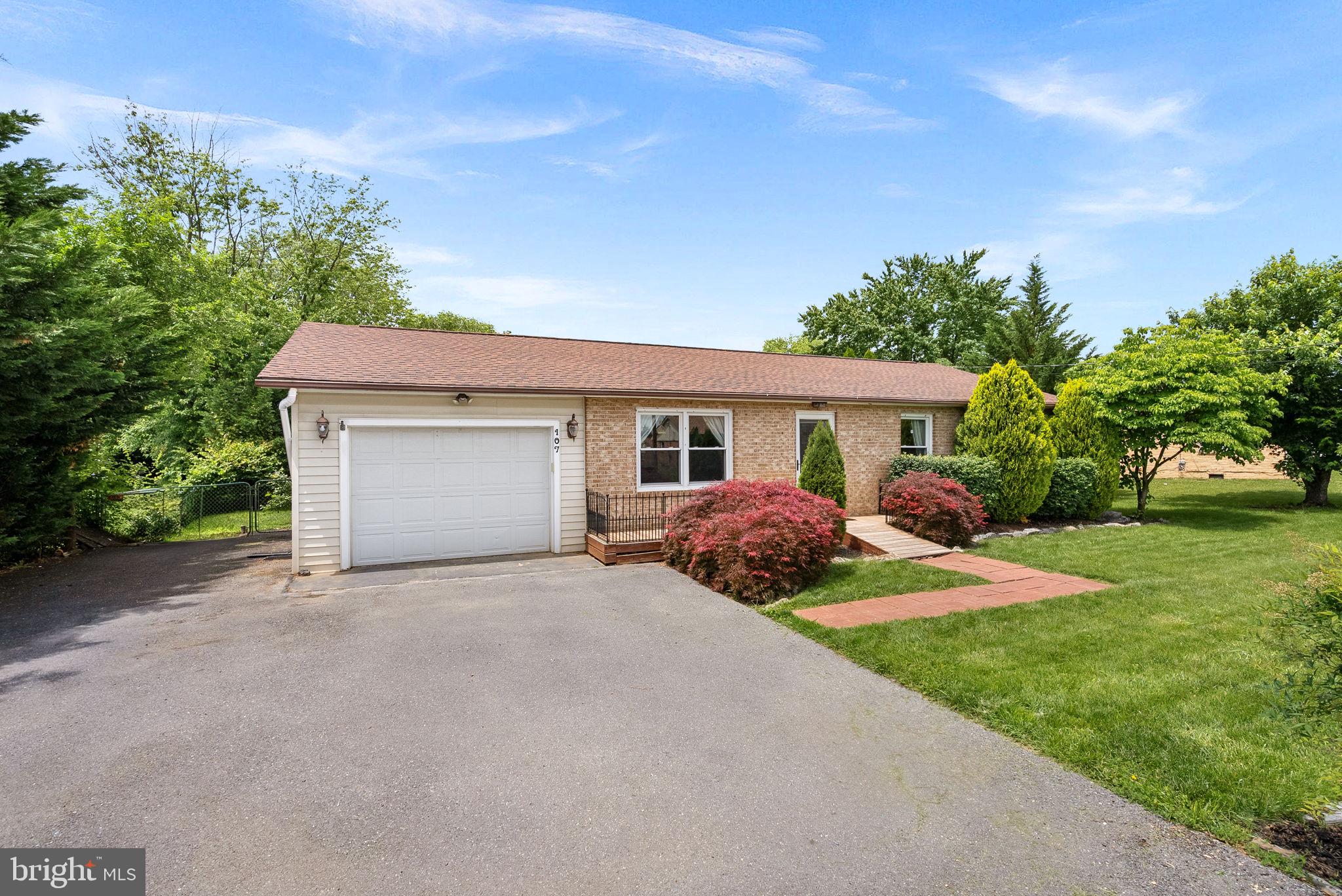 SENSENY HEIGHTS - Residential