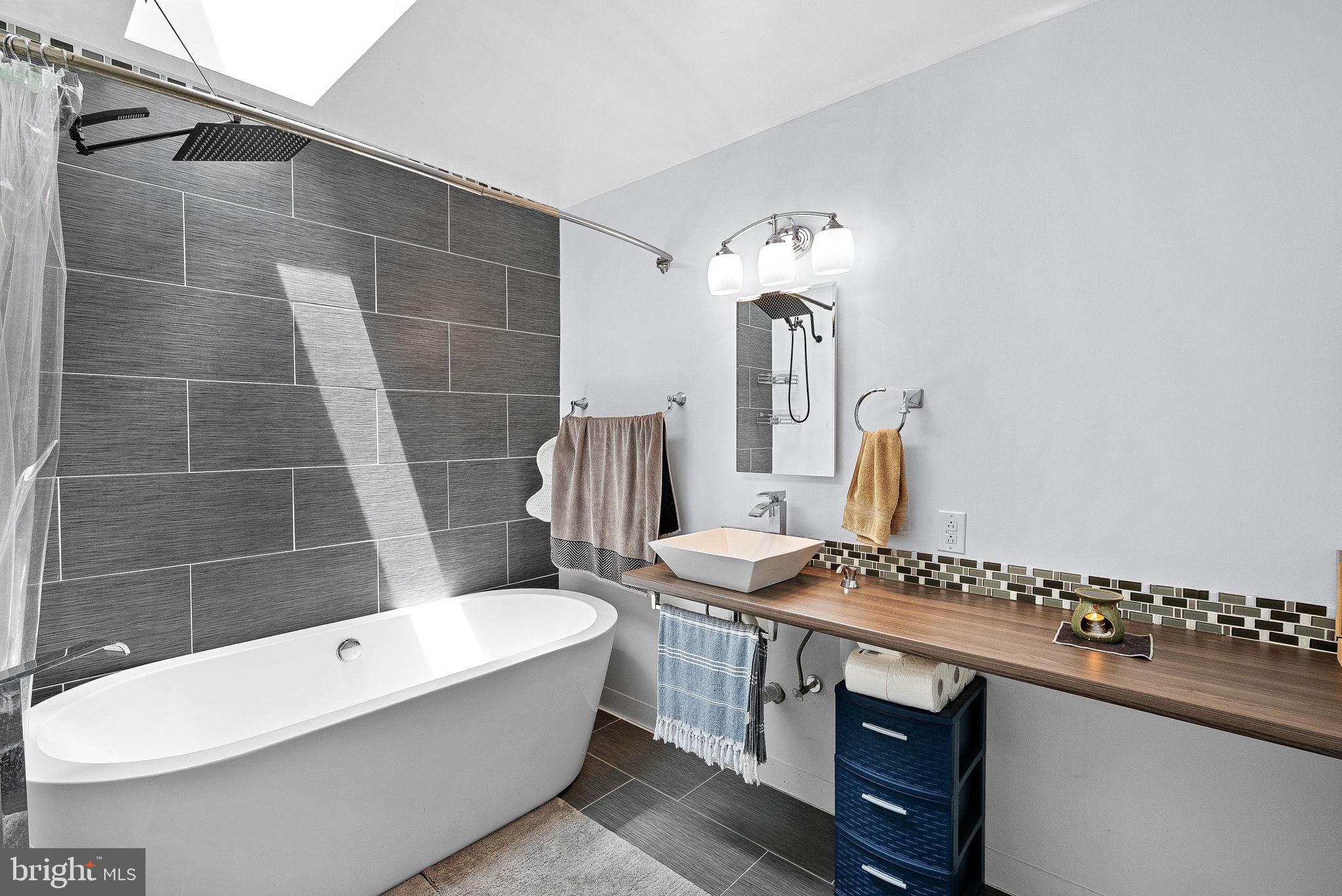 SENSENY HEIGHTS - Residential