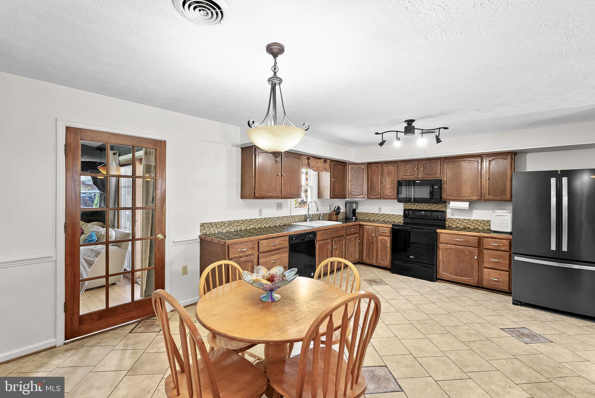 SENSENY HEIGHTS - Residential