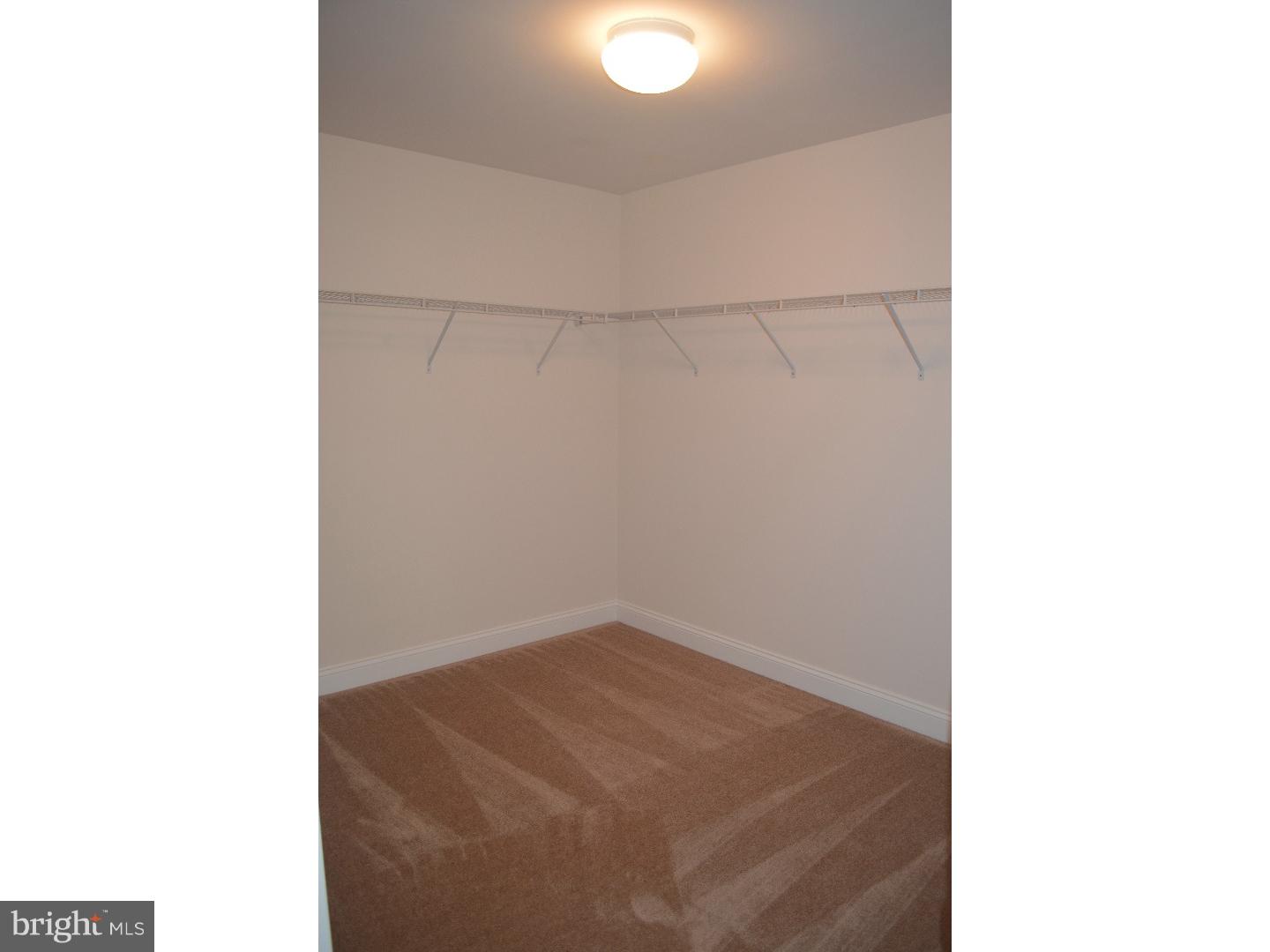 HIDDEN PARADISE - Residential