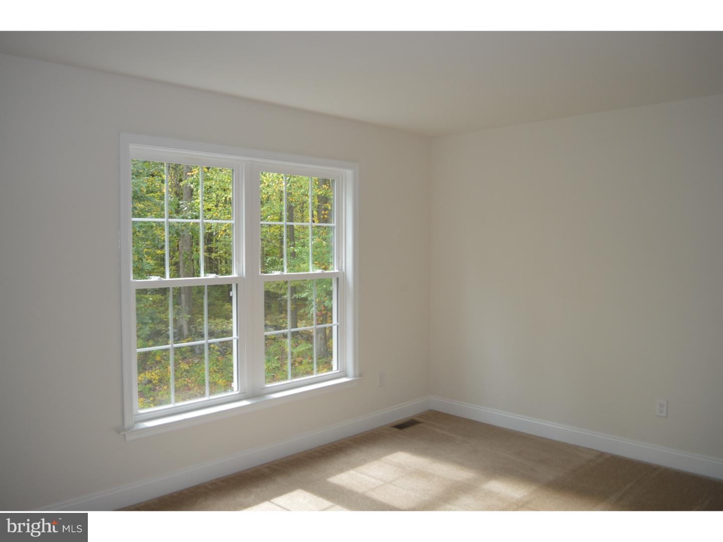 HIDDEN PARADISE - Residential