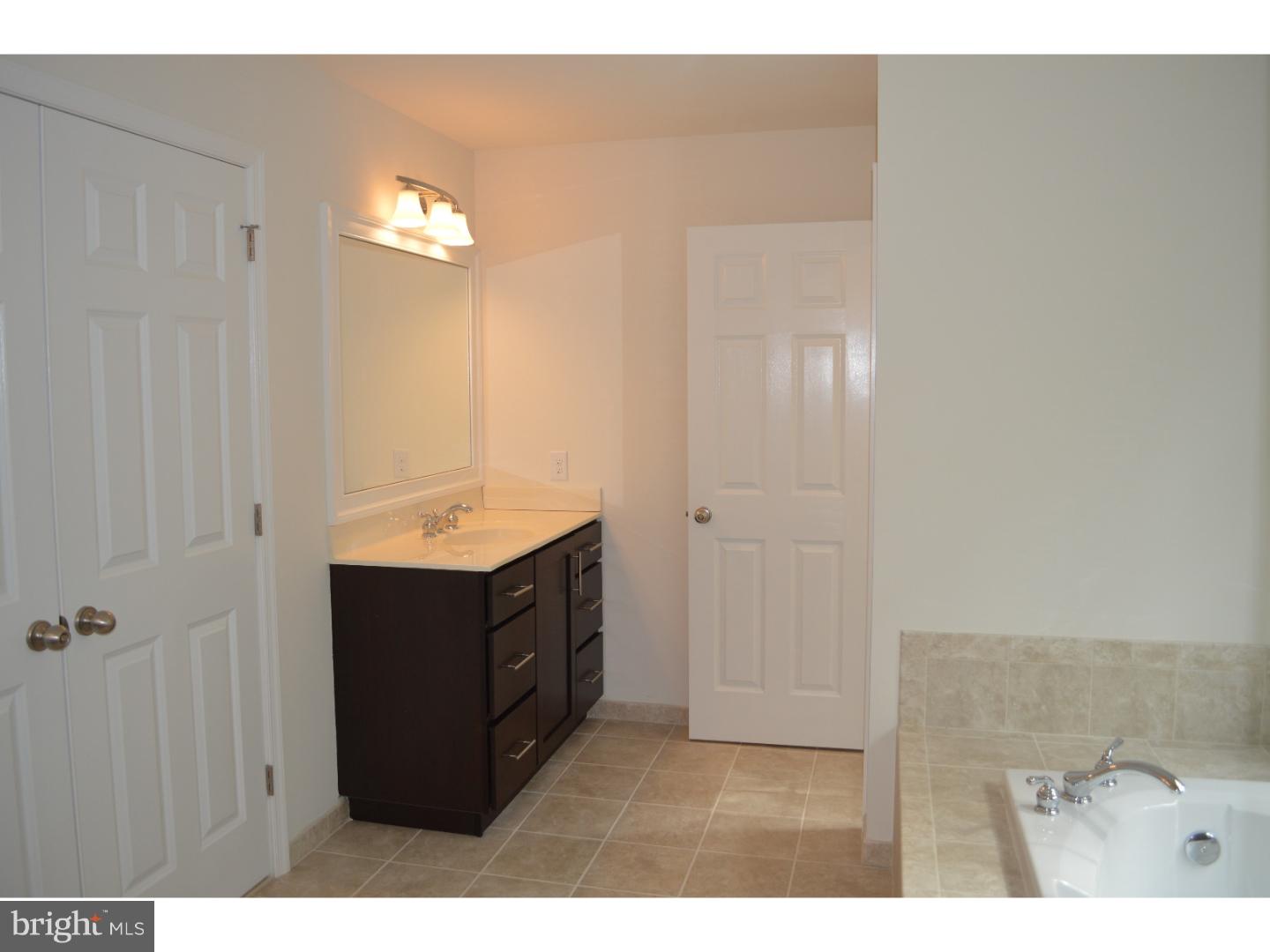 HIDDEN PARADISE - Residential