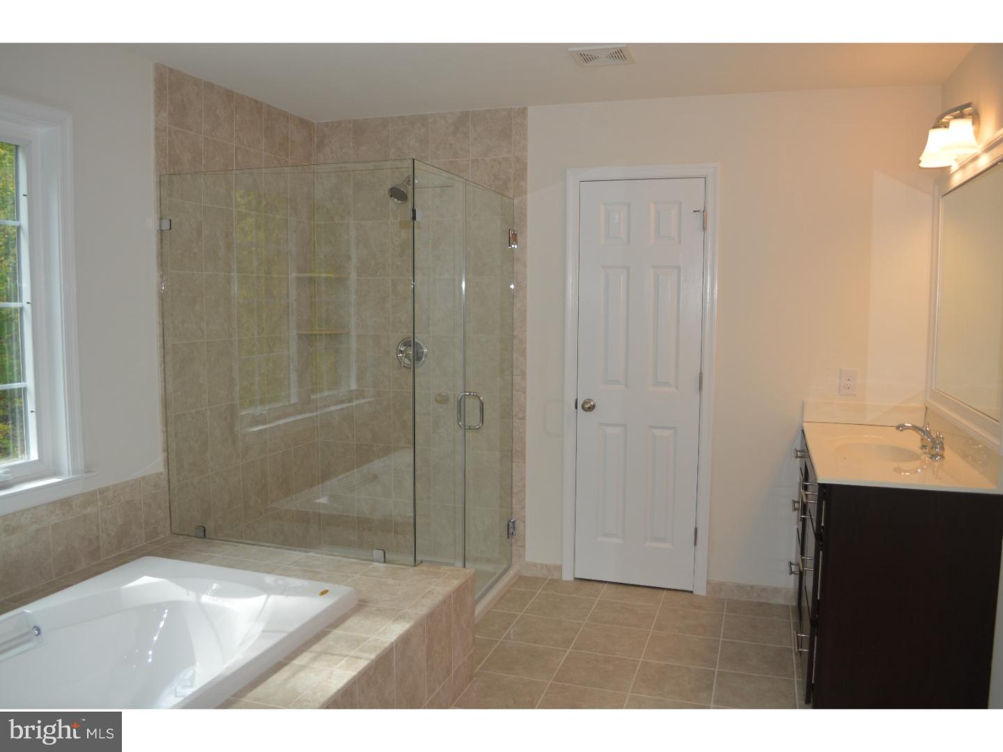 HIDDEN PARADISE - Residential