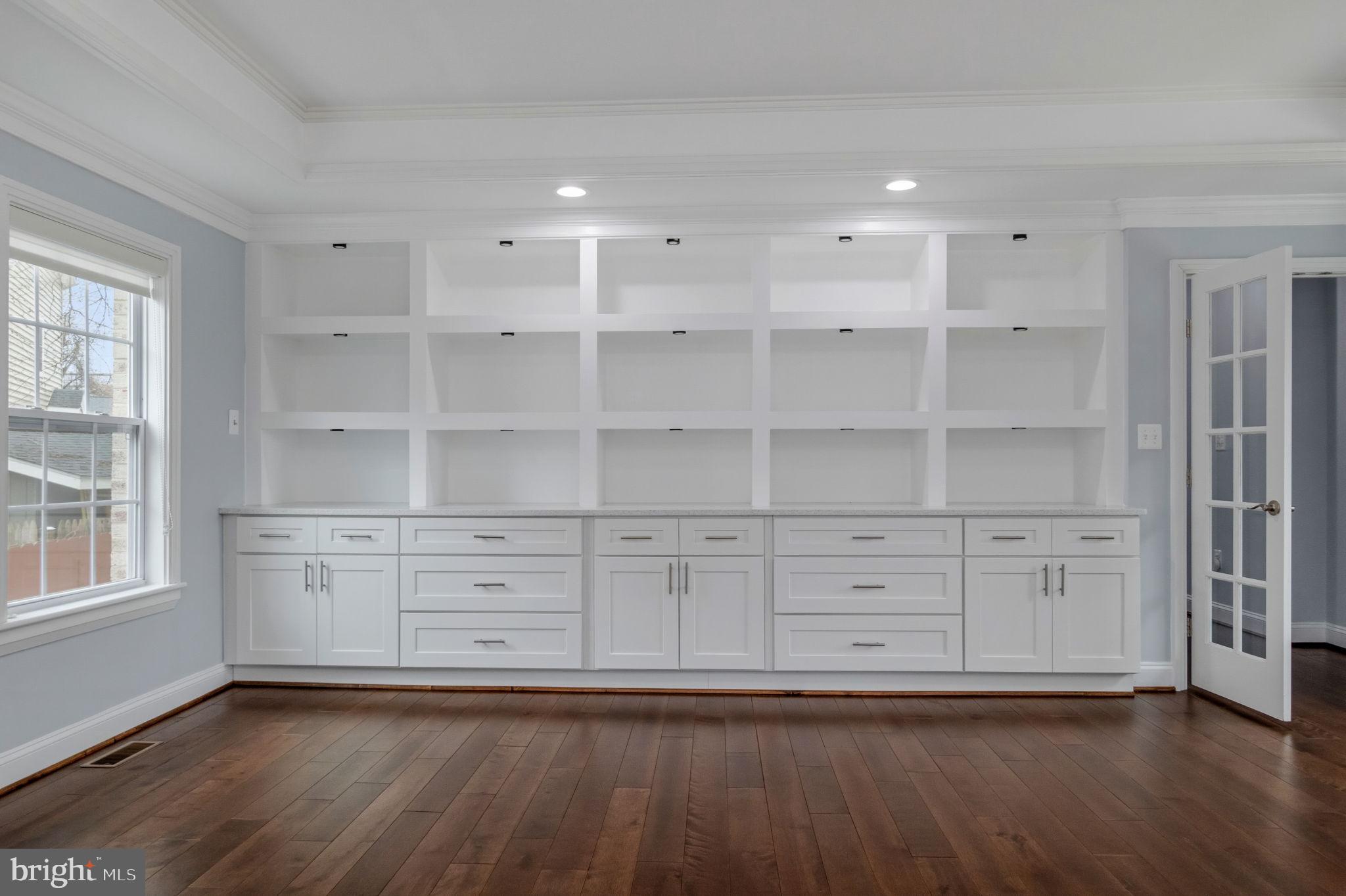 HOLMES RUN ACRES - Residential