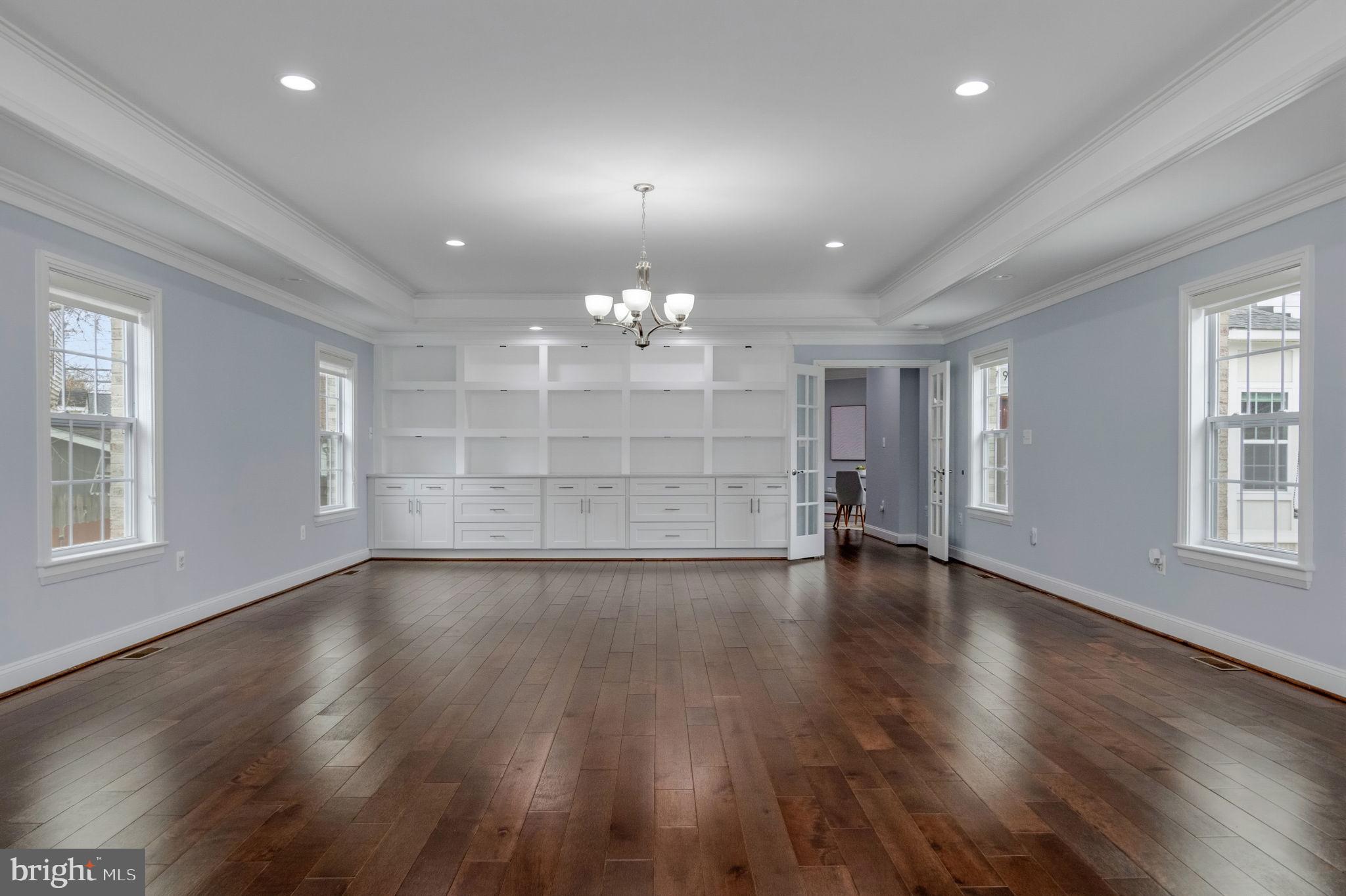 HOLMES RUN ACRES - Residential