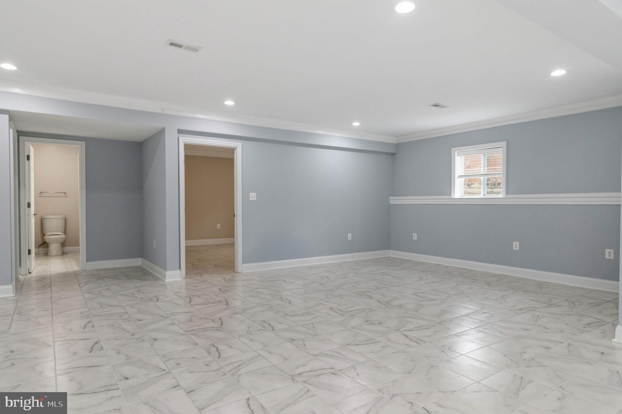 HOLMES RUN ACRES - Residential