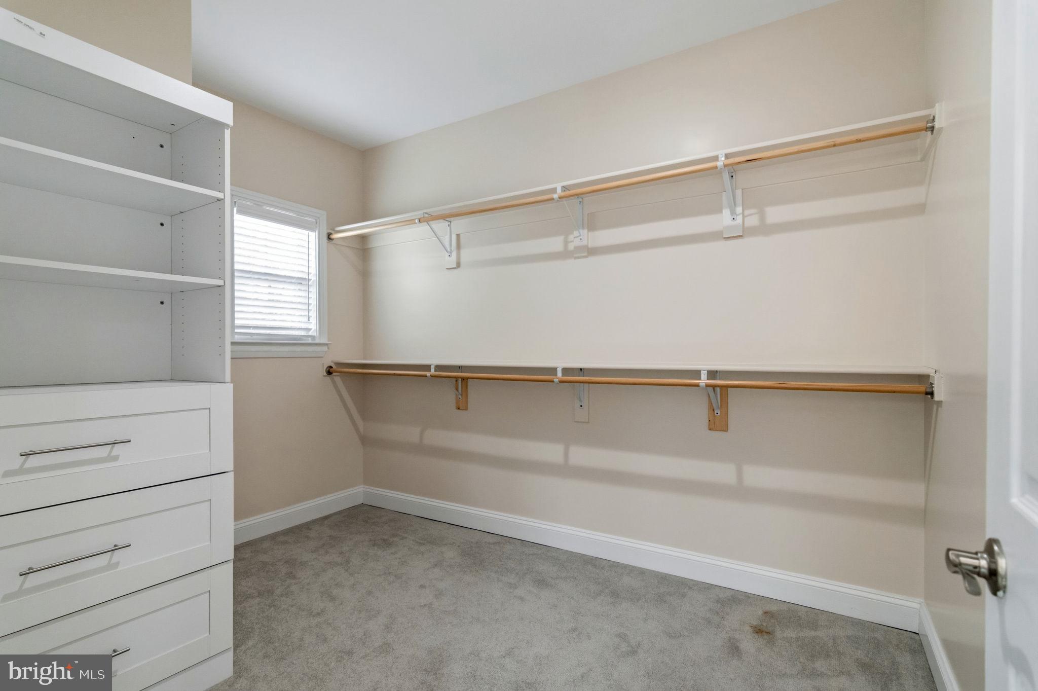 HOLMES RUN ACRES - Residential