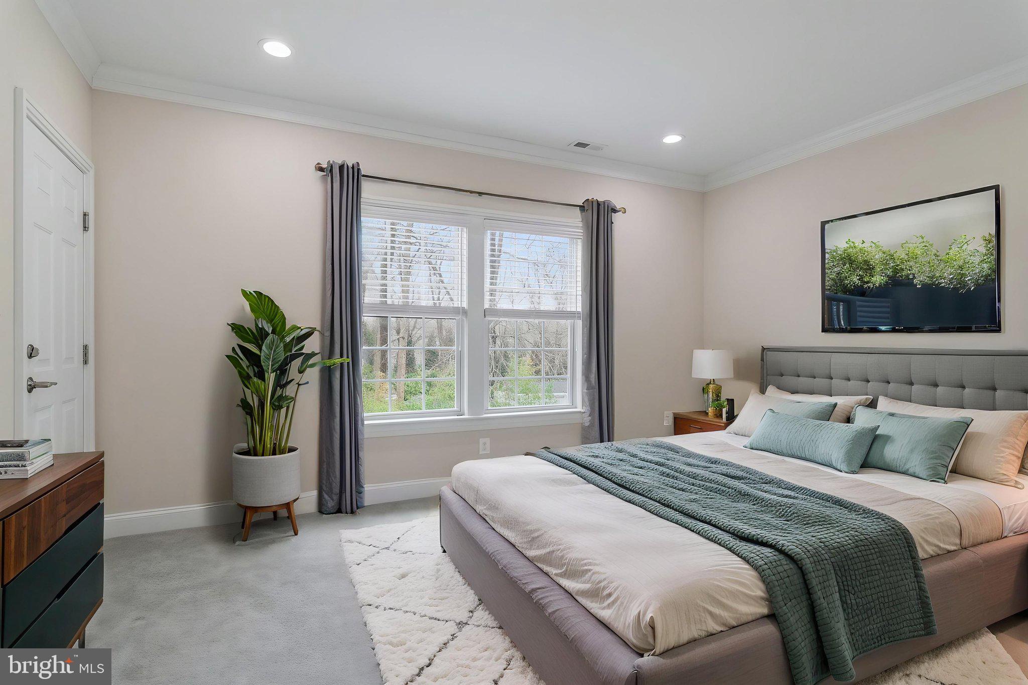 HOLMES RUN ACRES - Residential