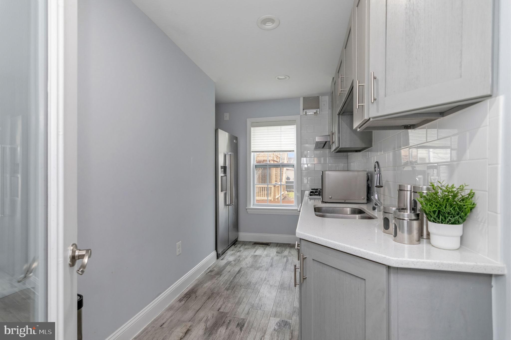 HOLMES RUN ACRES - Residential