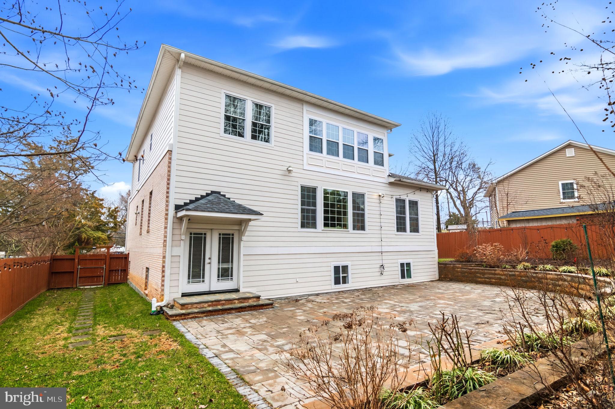 HOLMES RUN ACRES - Residential