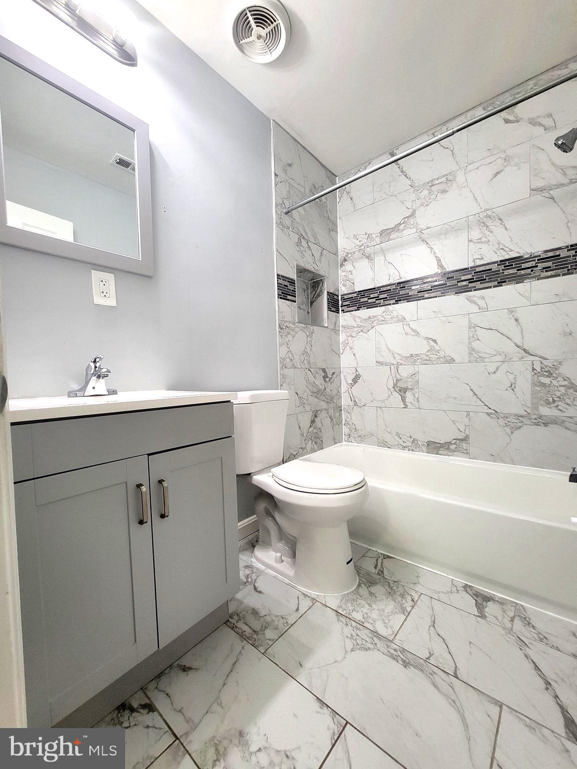 FRENCHMANS CREEK - Residential Lease