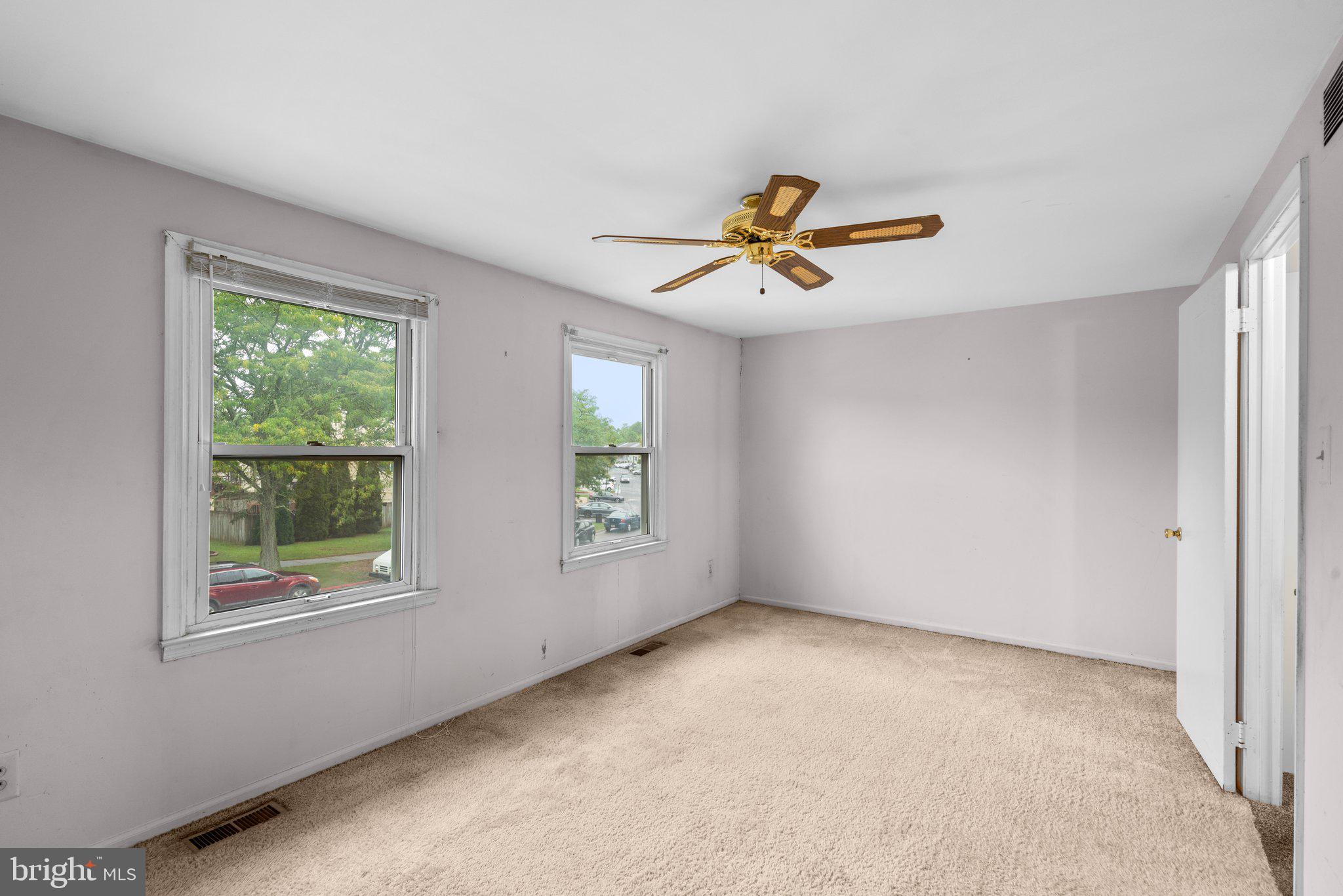 KINGS COURT - Residential