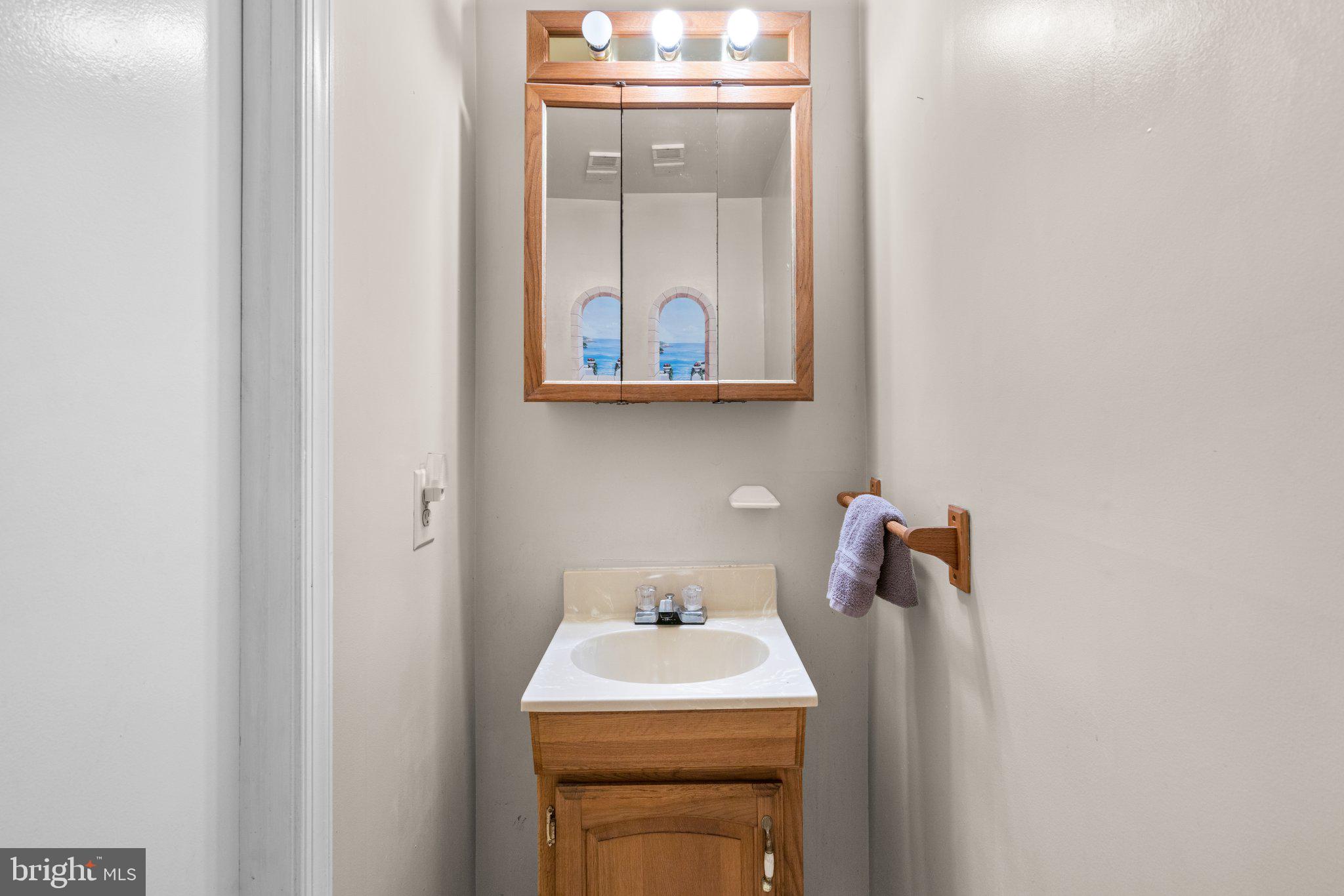 KINGS COURT - Residential