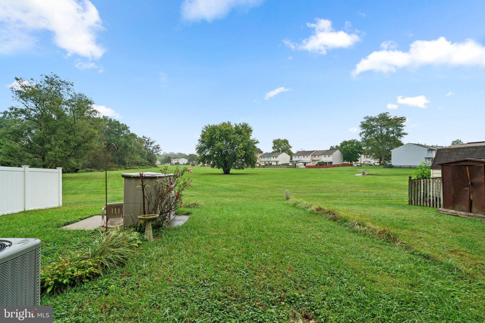 KINGS COURT - Residential