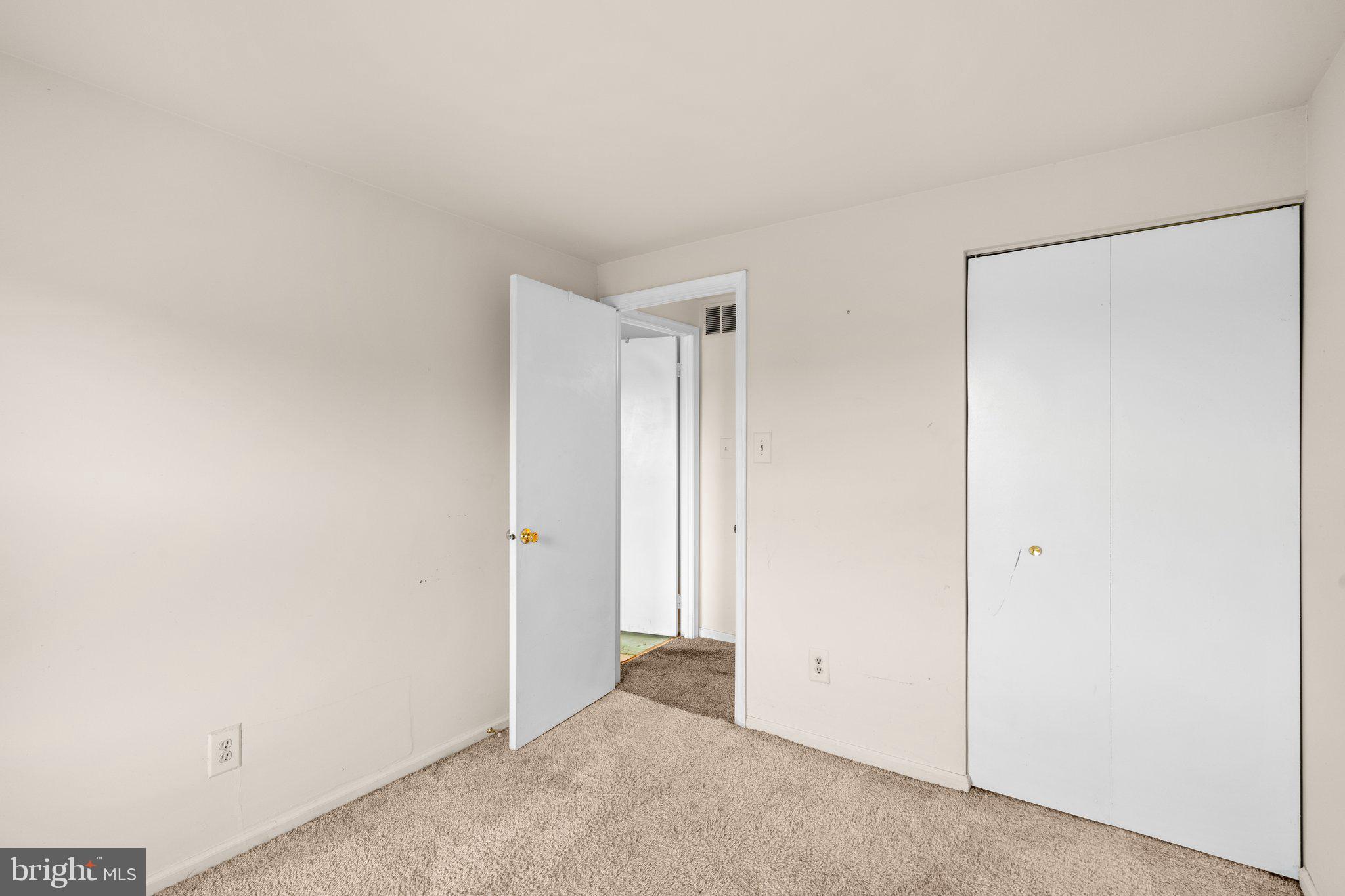 KINGS COURT - Residential