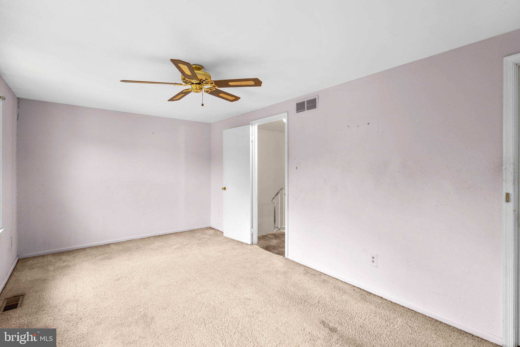 KINGS COURT - Residential