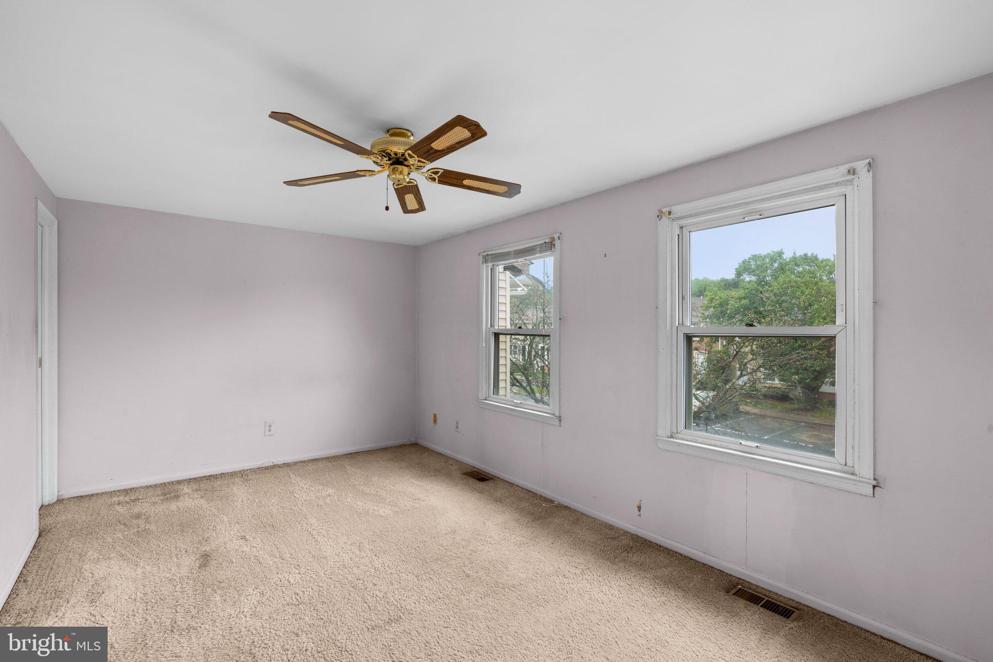 KINGS COURT - Residential