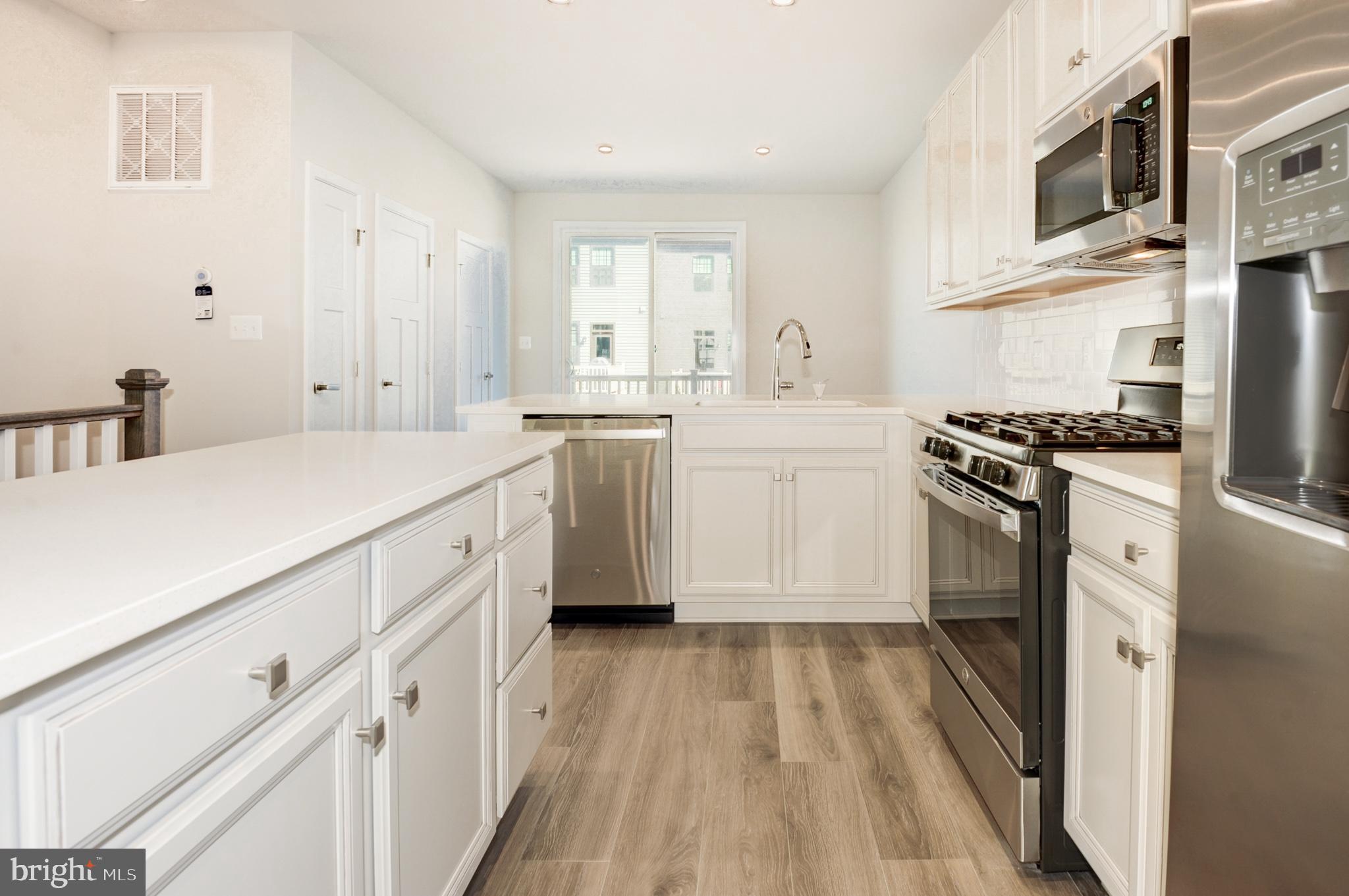 FOSTER'S GLEN - Residential Lease