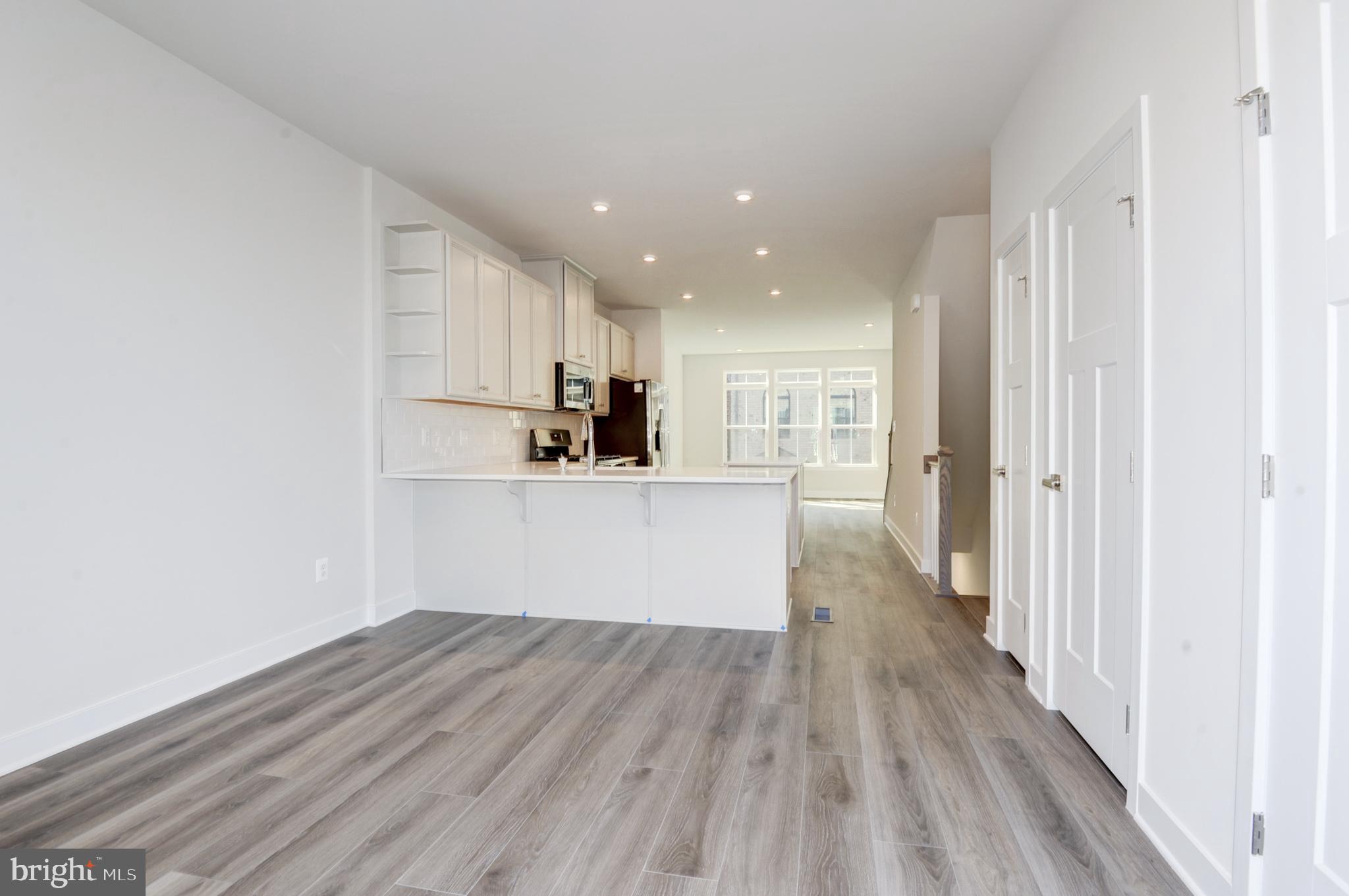 FOSTER'S GLEN - Residential Lease