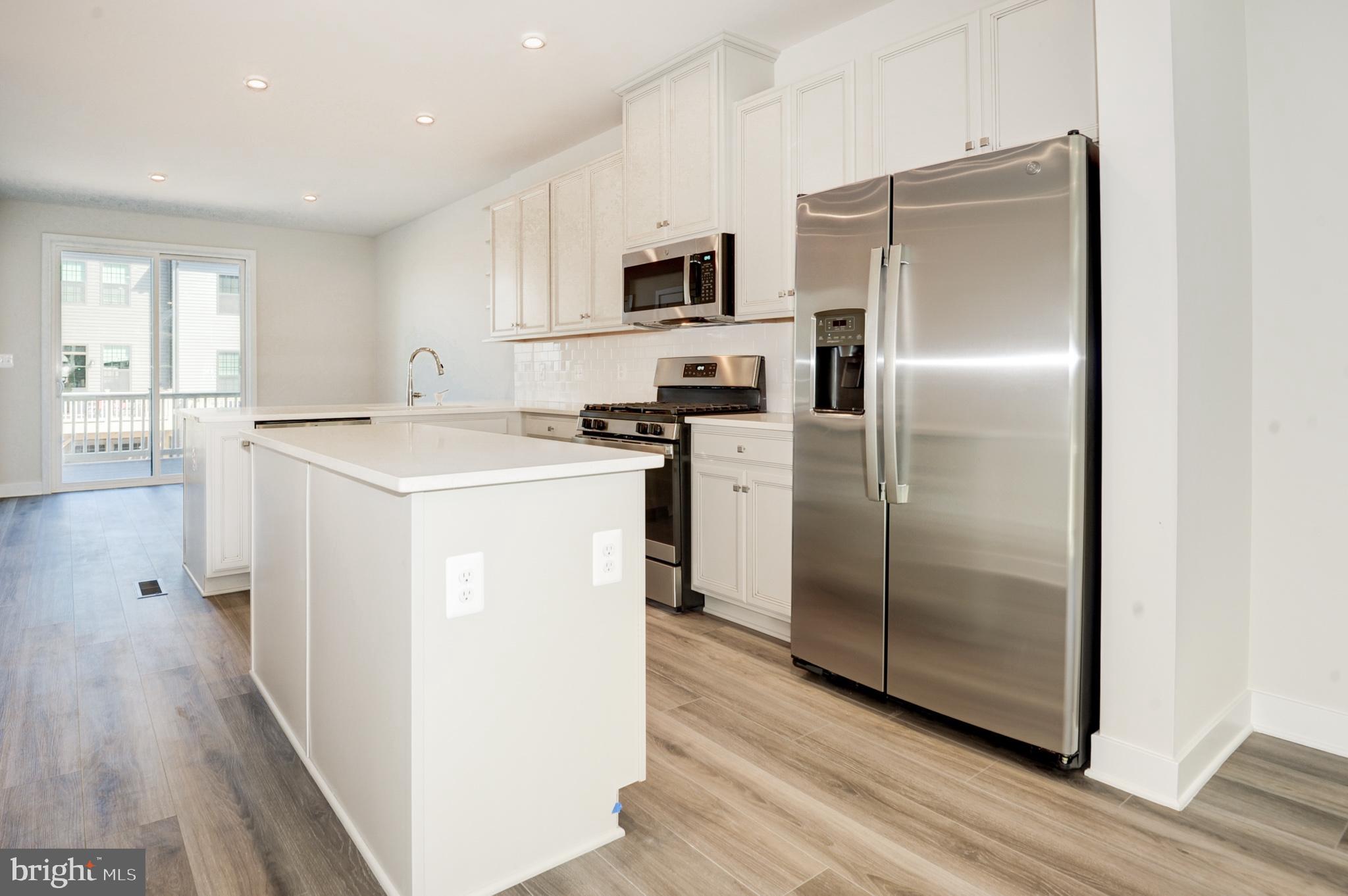 FOSTER'S GLEN - Residential Lease