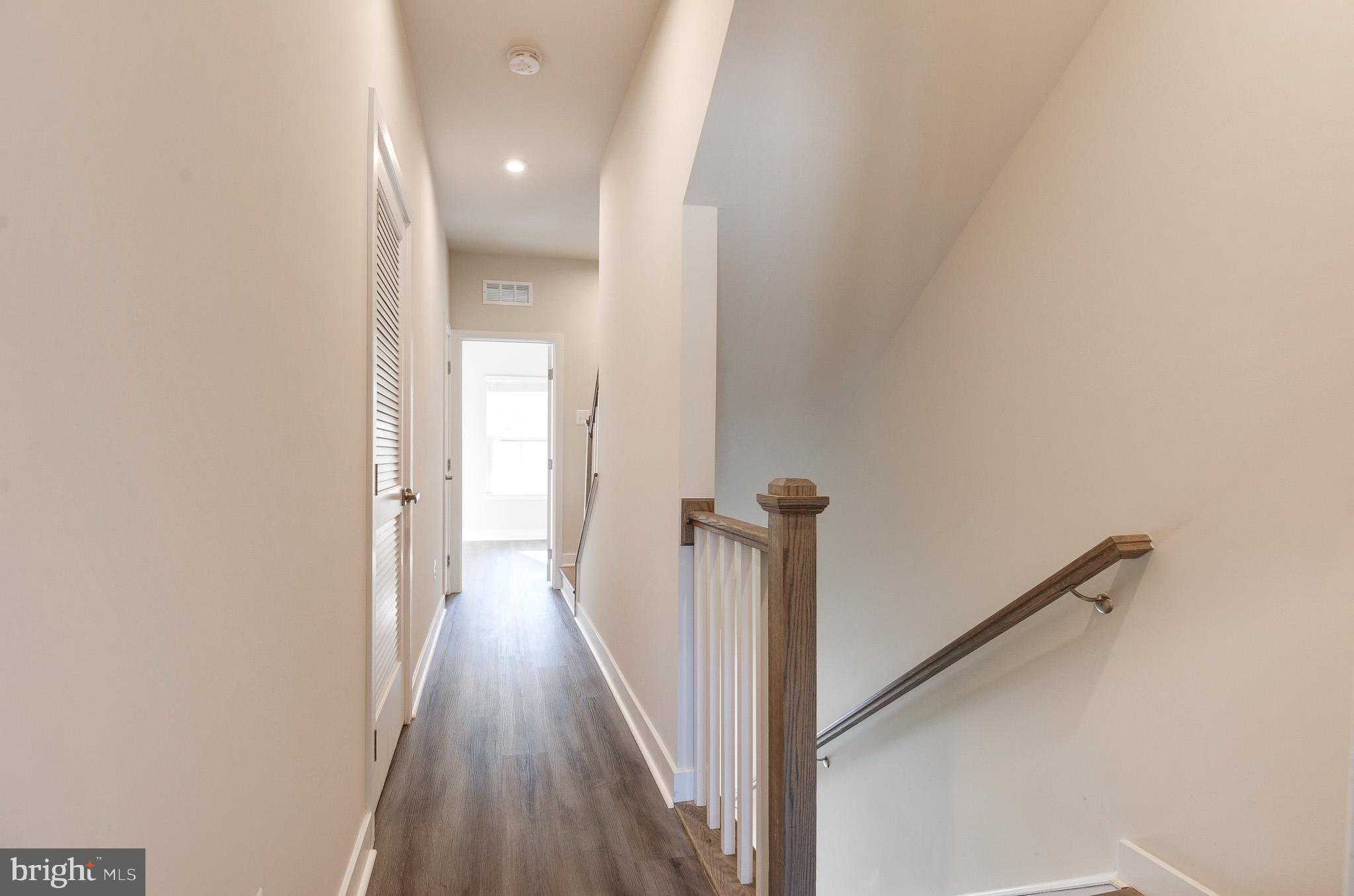 FOSTER'S GLEN - Residential Lease