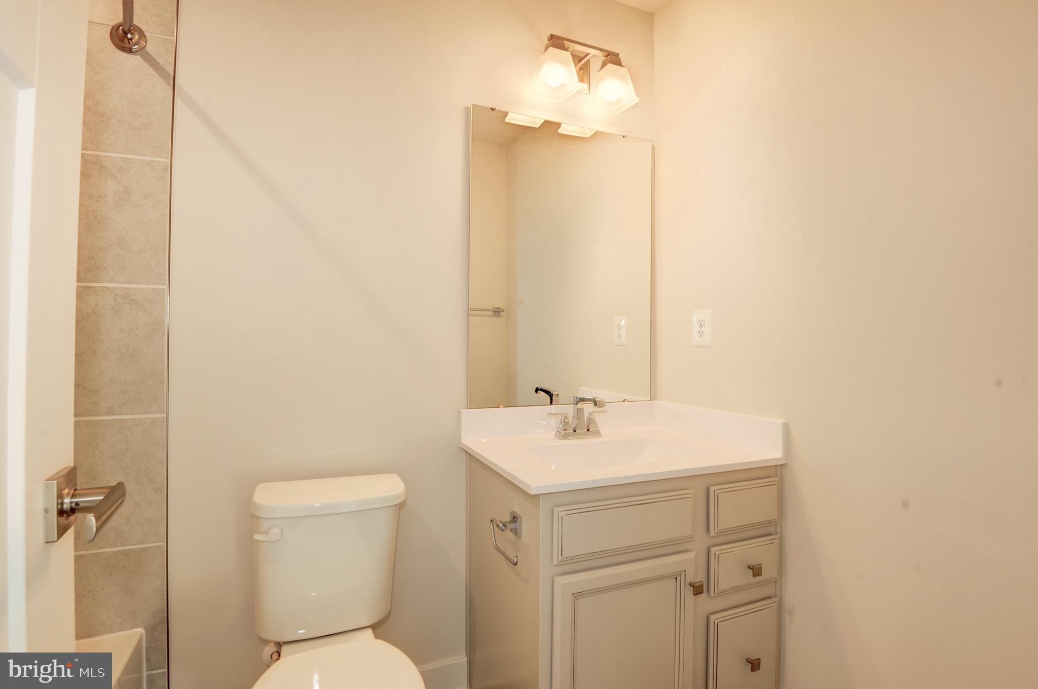 FOSTER'S GLEN - Residential Lease