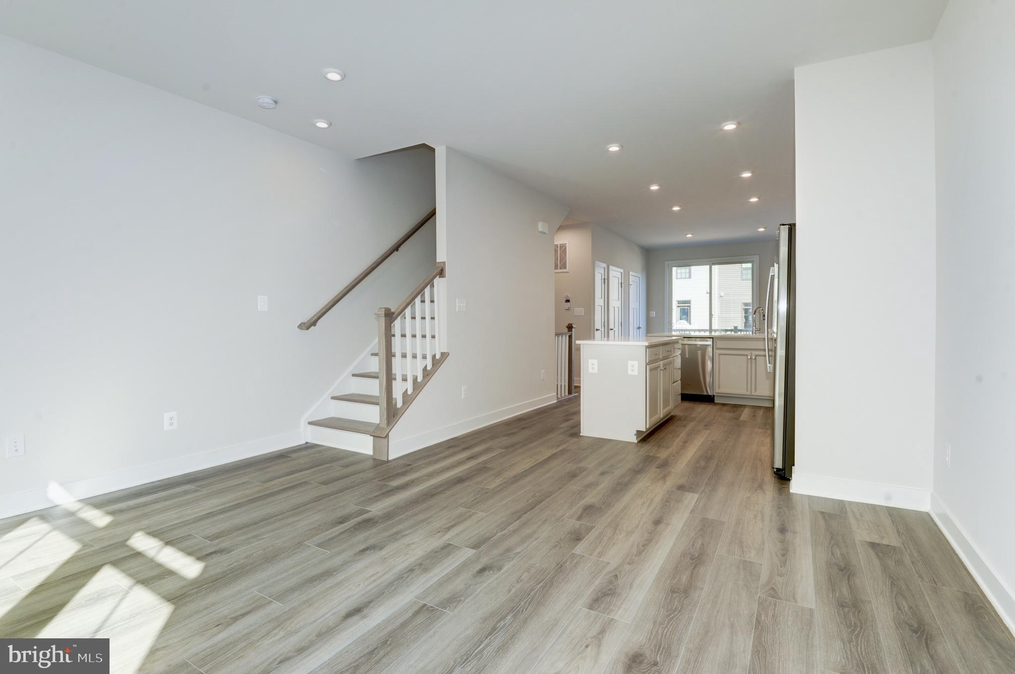 FOSTER'S GLEN - Residential Lease