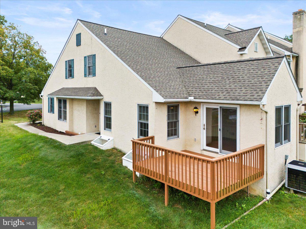 SUMMERFIELD AT ELVERSON - Residential Lease