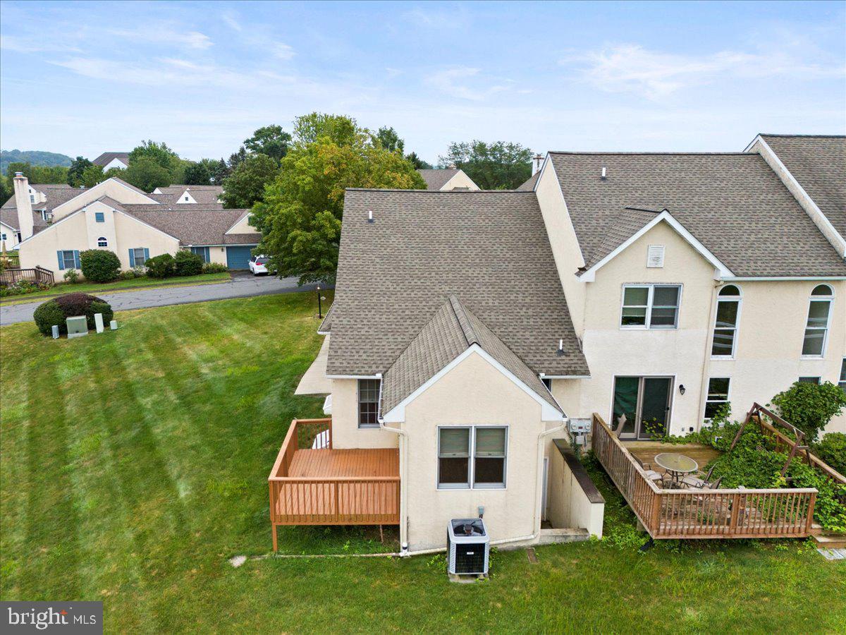 SUMMERFIELD AT ELVERSON - Residential Lease