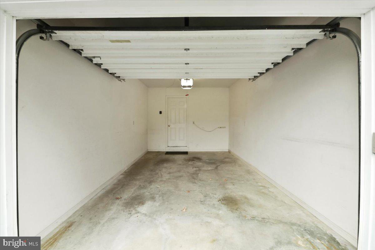 SUMMERFIELD AT ELVERSON - Residential Lease