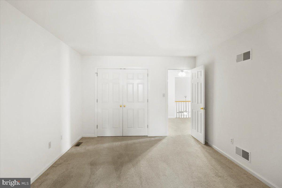 SUMMERFIELD AT ELVERSON - Residential Lease