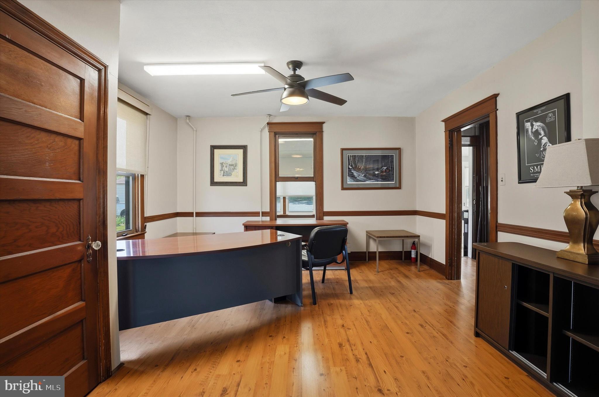 3532 LINCOLN HIGHWAY