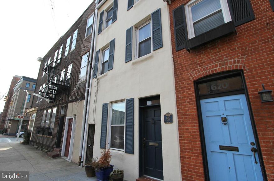 Uber adorable 1BR/1BA, three-story brick 1860 townhouse in amazing Fells Point location near the water. Wonderfully walkable community is a great spot for the urban dweller, and an easy commute to DC. Redesigned, open layout on second floor--kitchenette opens to family room. Third floor BR w/BA, and closet space galore! Private balcony, perfect for entertaining or dining al fresco.