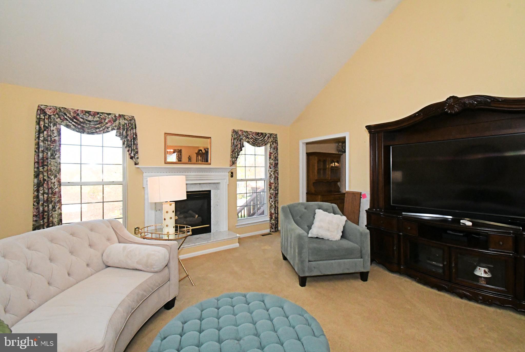 BELMONT TERR - Residential