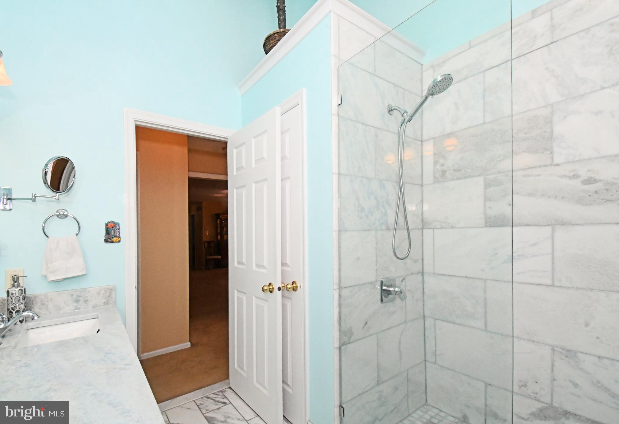 BELMONT TERR - Residential