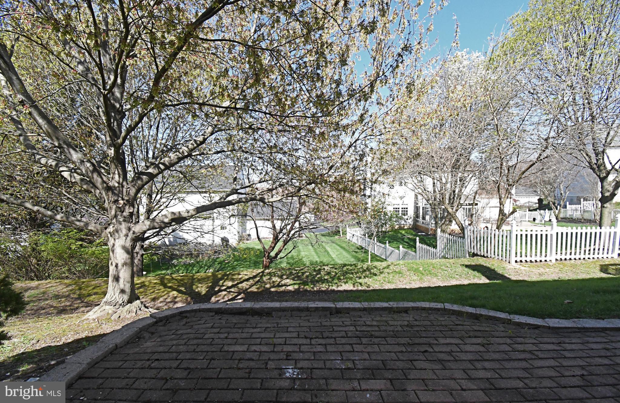 BELMONT TERR - Residential