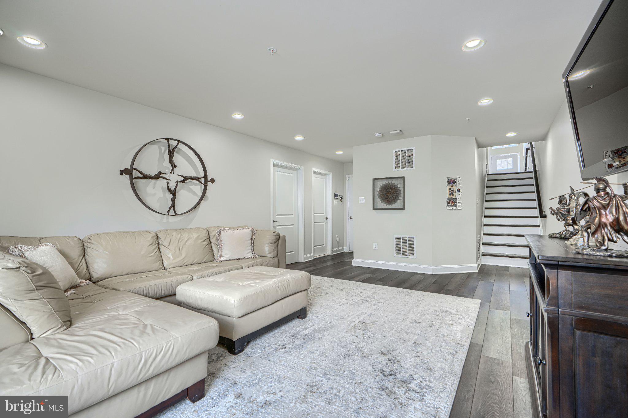SUMMERFIELD VILLAGE - Residential