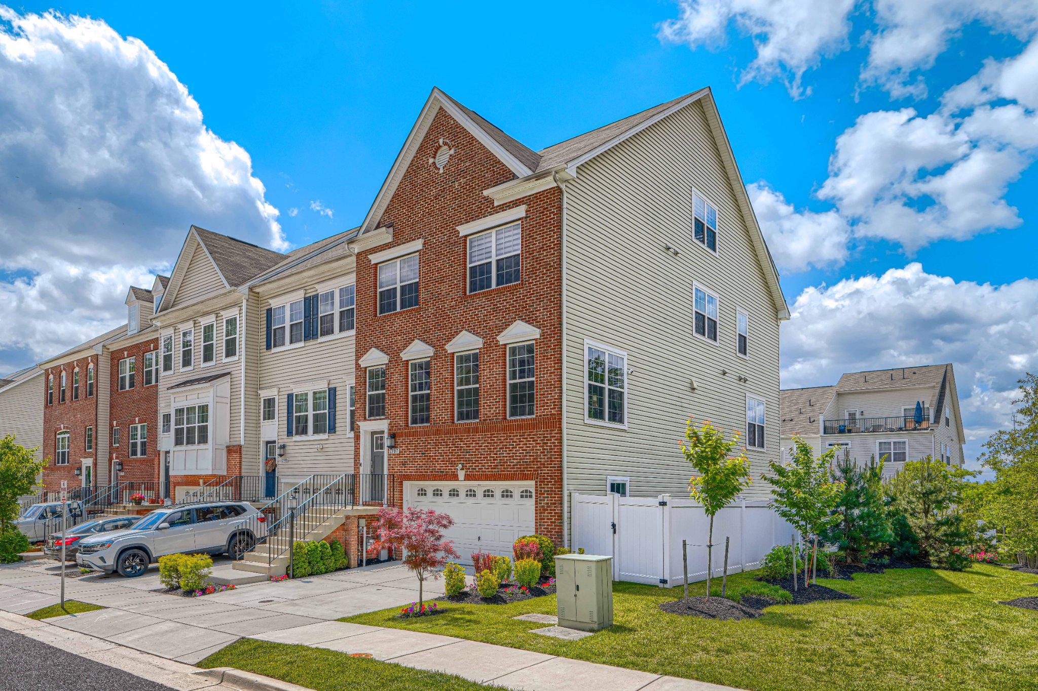 SUMMERFIELD VILLAGE - Residential