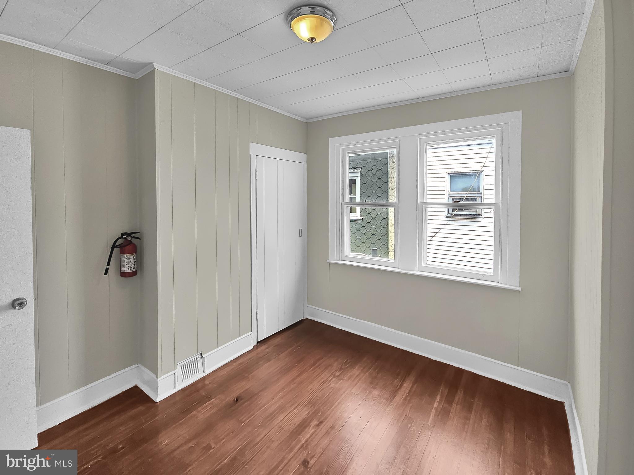 POINT BREEZE - Residential