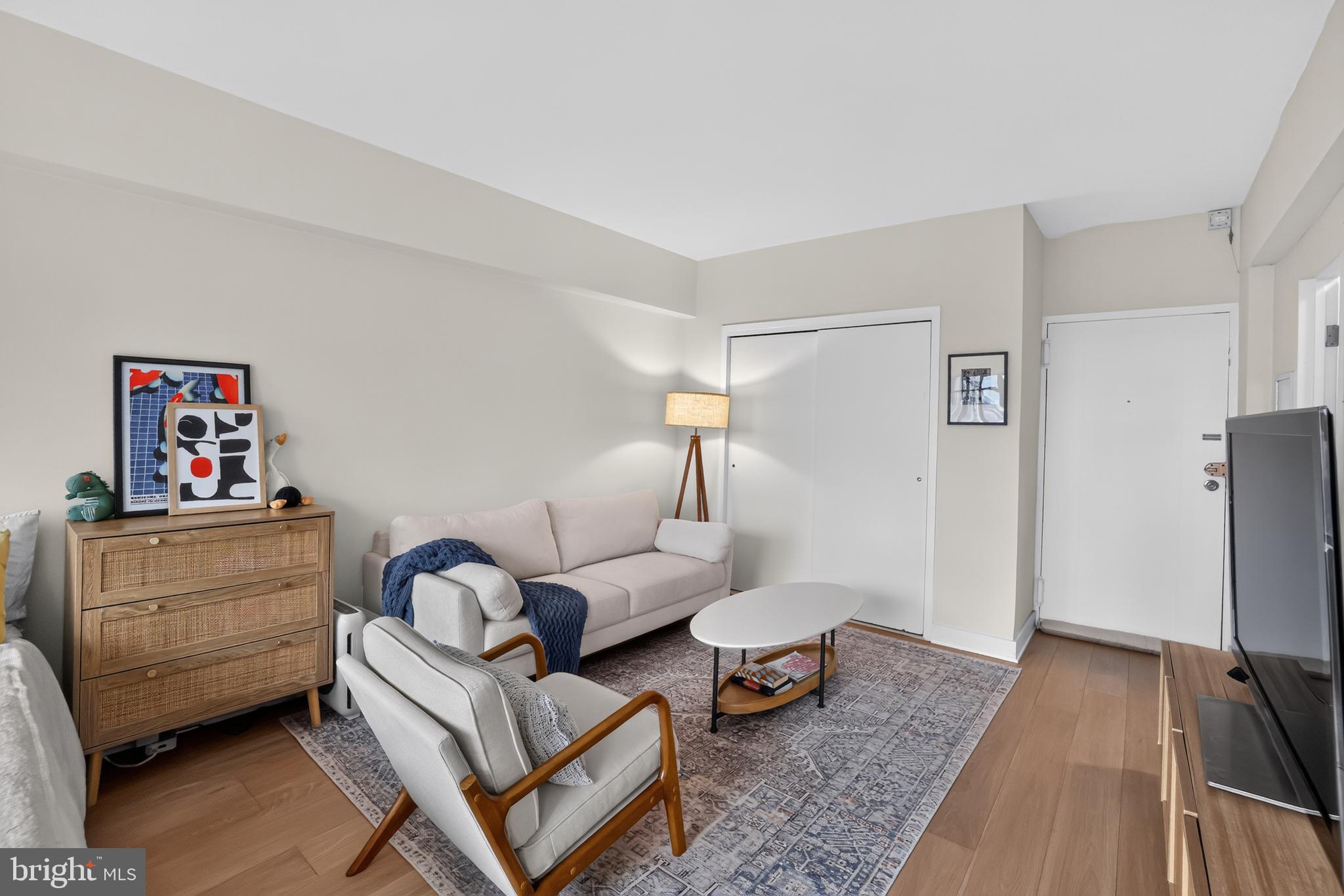 1711 MASSACHUSETTS AVENUE NW 727