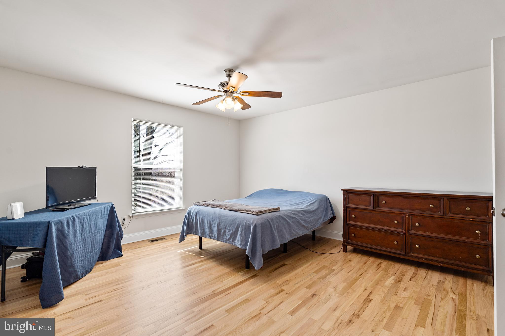 PRESTWICK - Residential