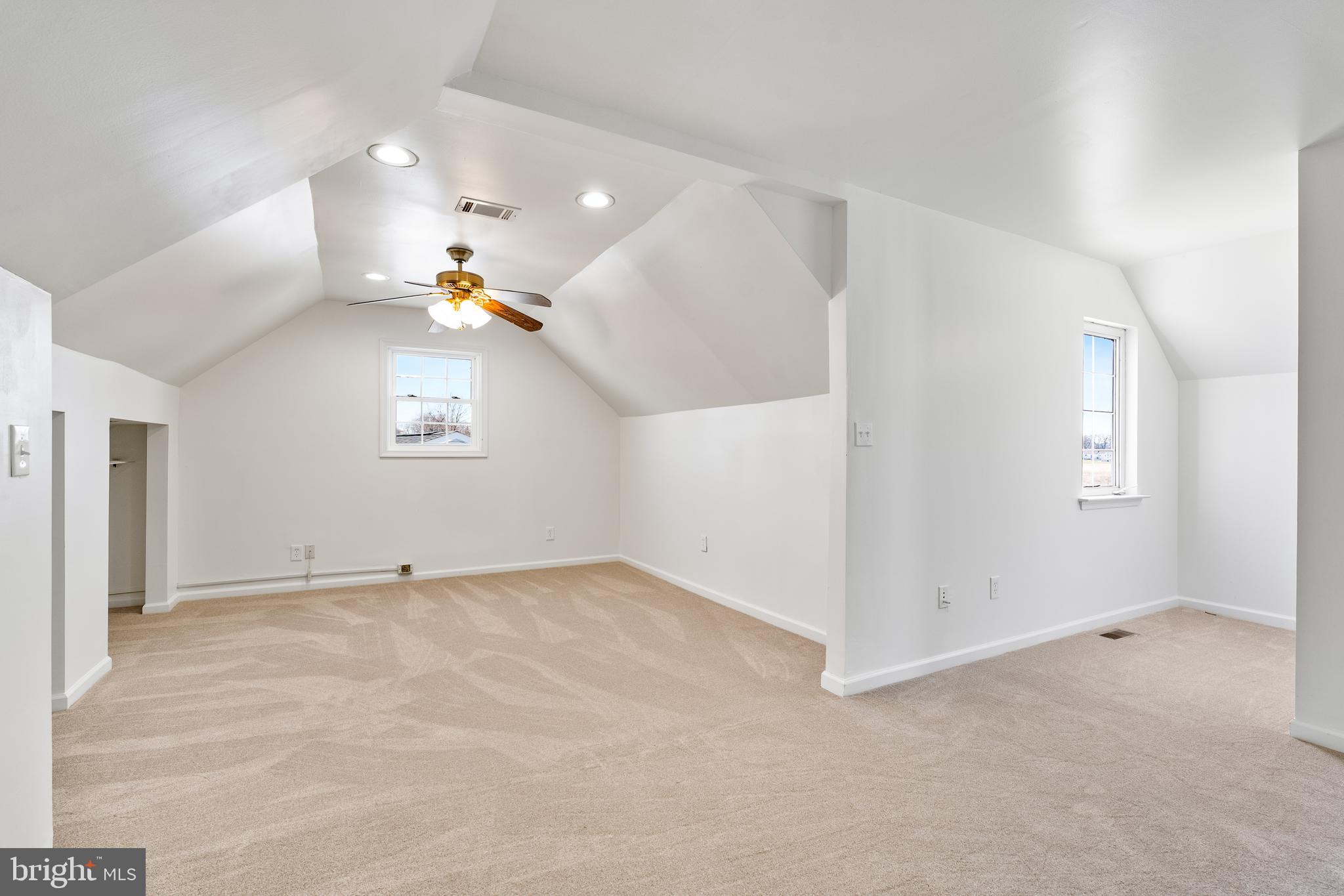 PRESTWICK - Residential