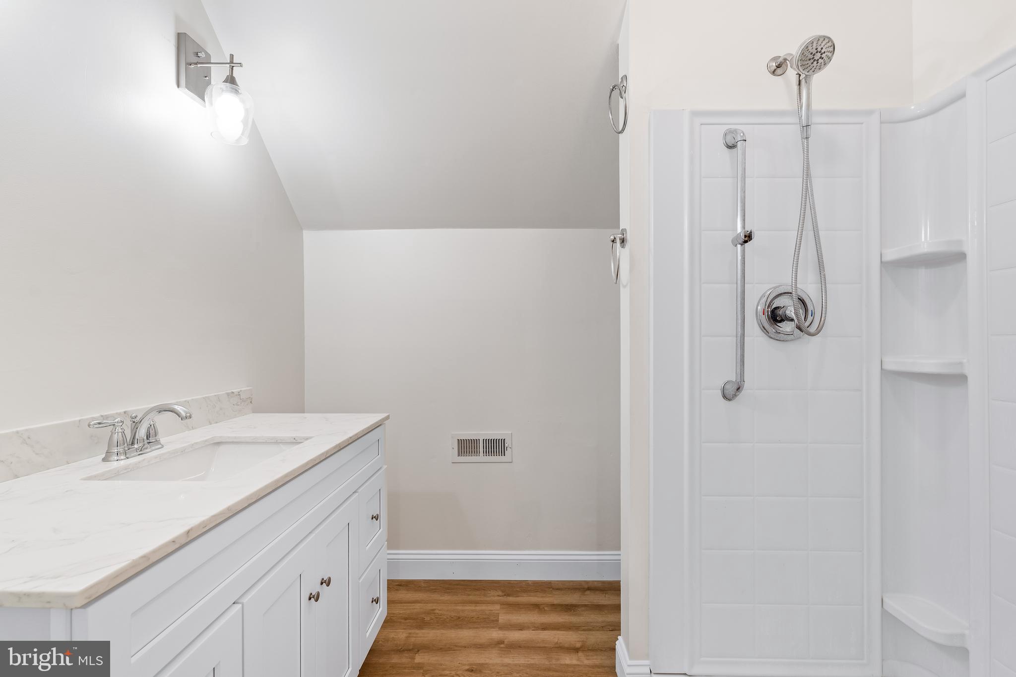 PRESTWICK - Residential